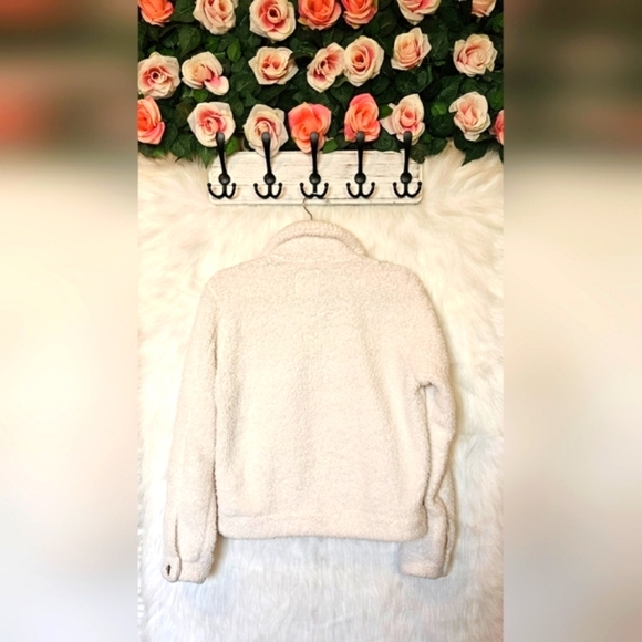 Ci Sono Los Angeles Classic Off-White Teddy Jacket - Picture 3 of 6